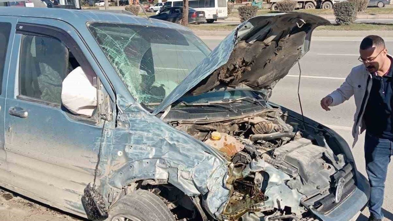 Kahramanmaraş'ta halk otobüsünün devrilmesi: 13 yaralı, 4'ü ağır