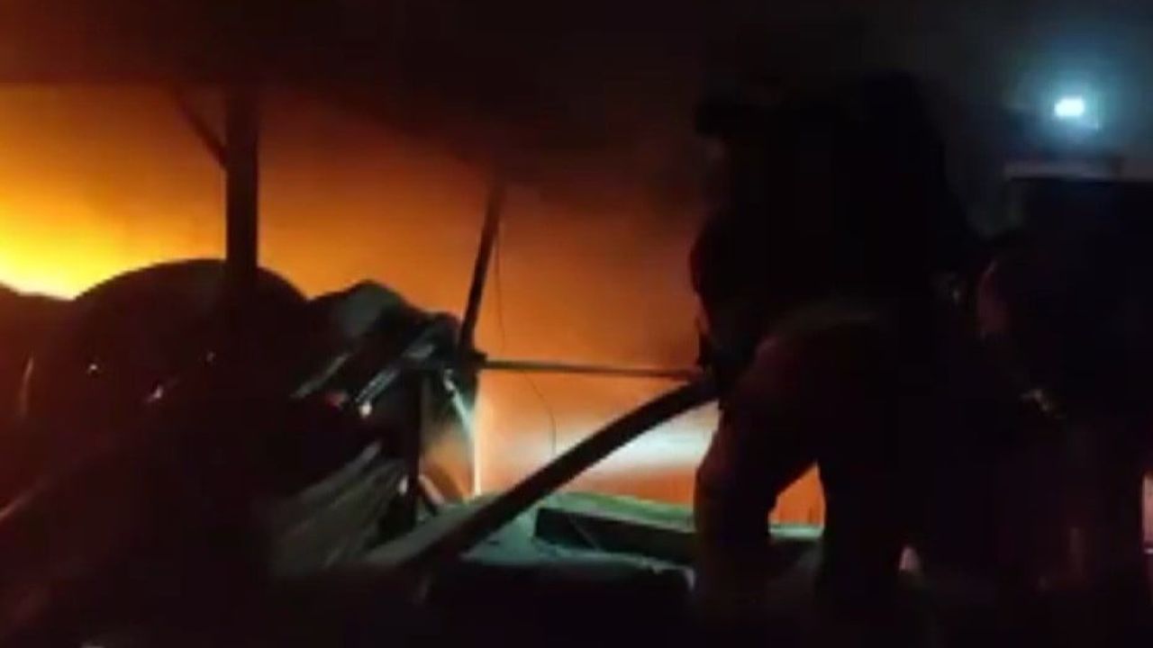 Kahramanmaraş’ta Küçük Sanayi Sitesi’nde iş yeri yangını söndürüldü