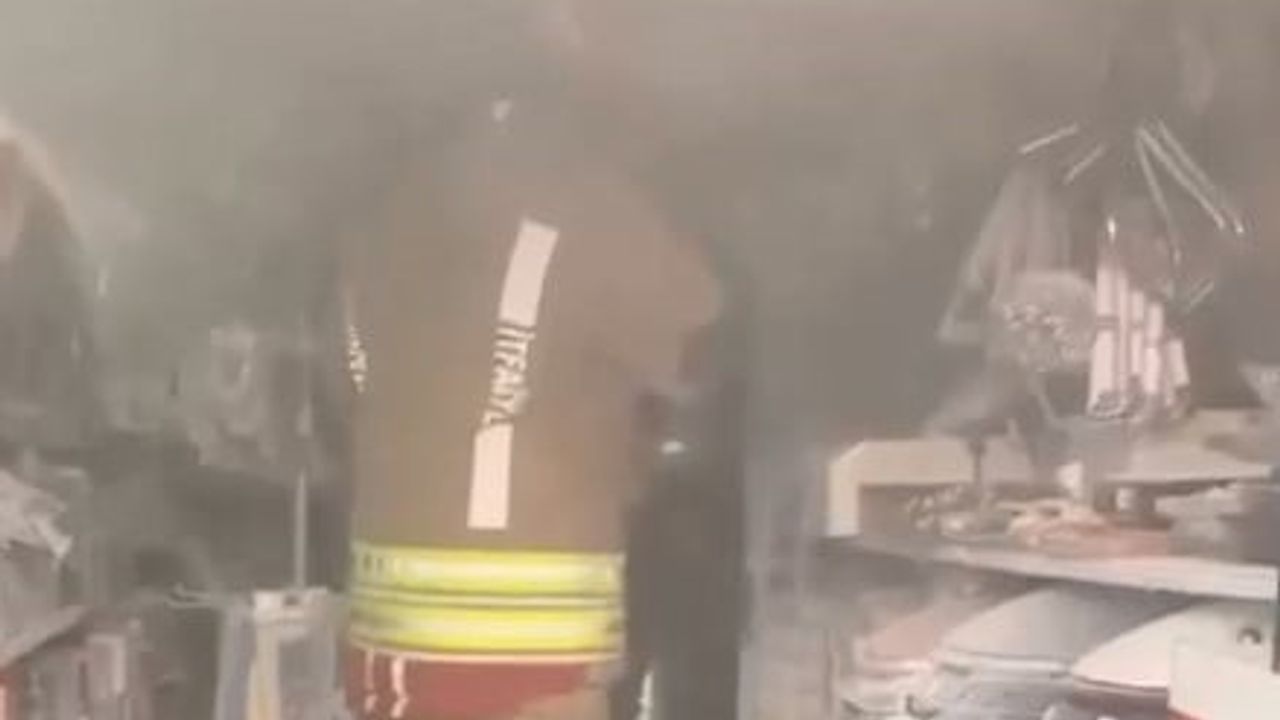 Kahramanmaraş'ta motosiklet tamirhanesinde yangın söndürüldü