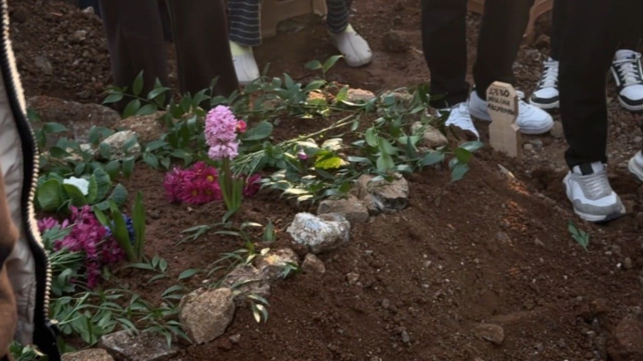 Kahramanmaraş’ta trafik kazasında ölen nişanlı çift yan yana defnedildi