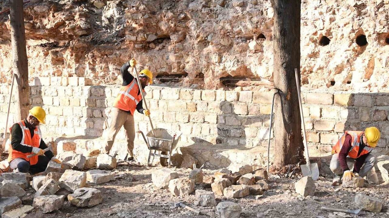 Kahramanmaraş’ta Ulu Camii, Kale ve Yedi Güzel Adam Müzesi restorasyonlarında sona yaklaşılıyor