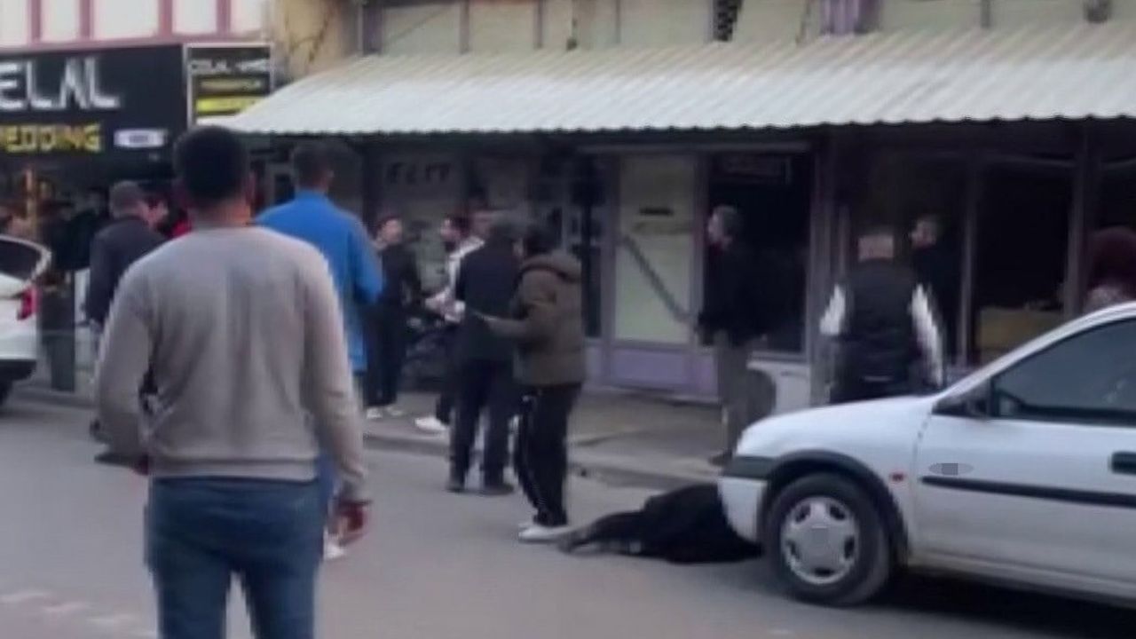 Kahta'da boşanma aşamasındaki eşini kızının önünde bıçaklayarak öldüren şüpheli aranıyor