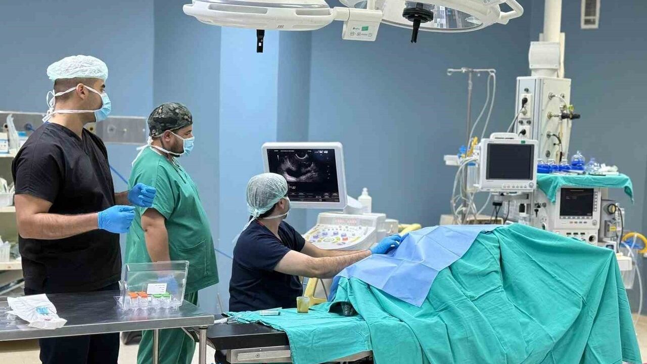 Kahta Devlet Hastanesi'nde ilk kez Transrektal Prostat Biyopsisi (TRUS-Bx) uygulaması başladı