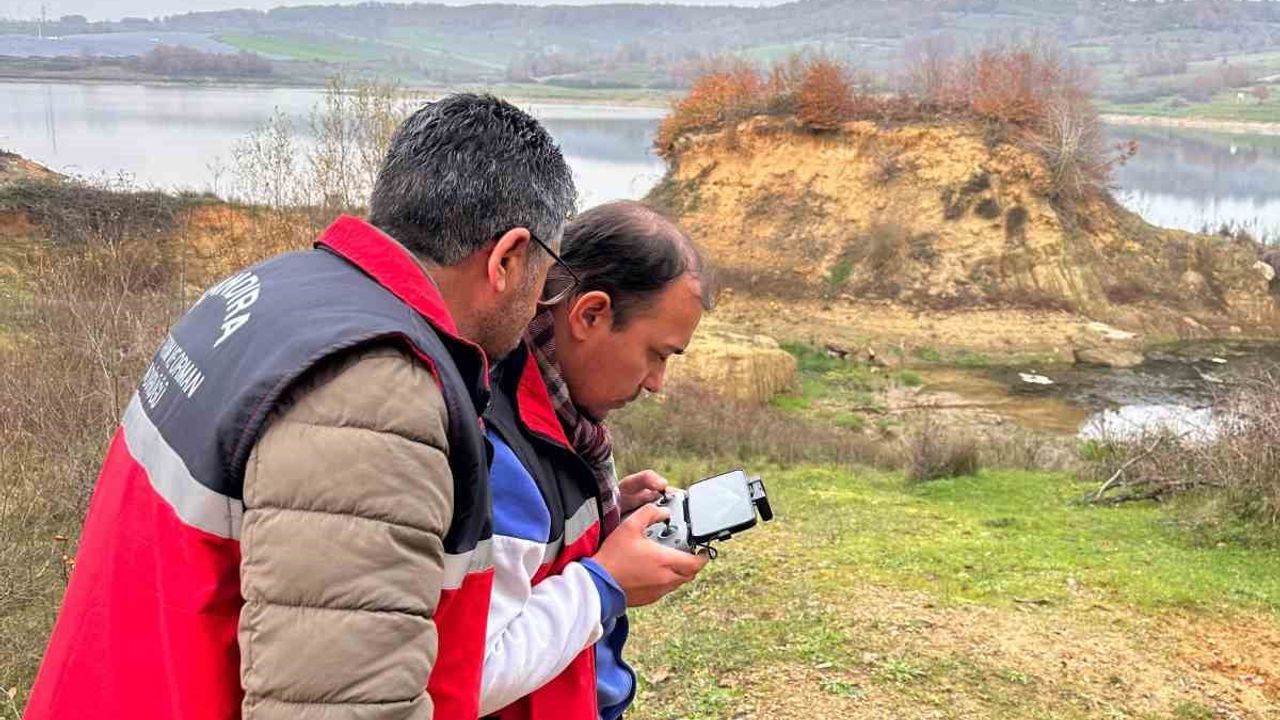Kandıra'da Namazgâh Barajı'nda dron destekli denetimle kaçak ağlar toplandı