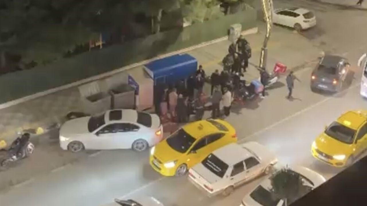Kapaklı'da bulvardan caddeye dönüşte otomobil ile motosiklet çarpıştı; sürücü yaralandı