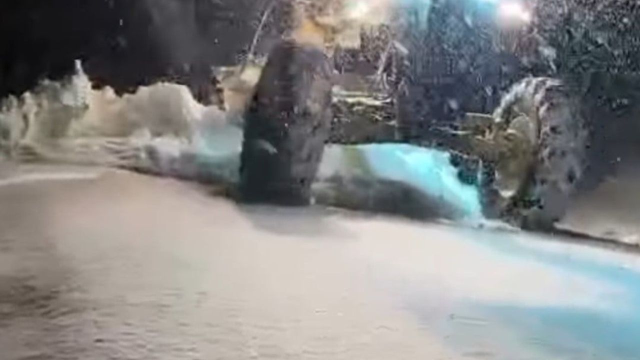 Karabük'te 26 köy yolu kar nedeniyle ulaşıma kapandı; çalışmalar 29 iş makinesiyle sürüyor