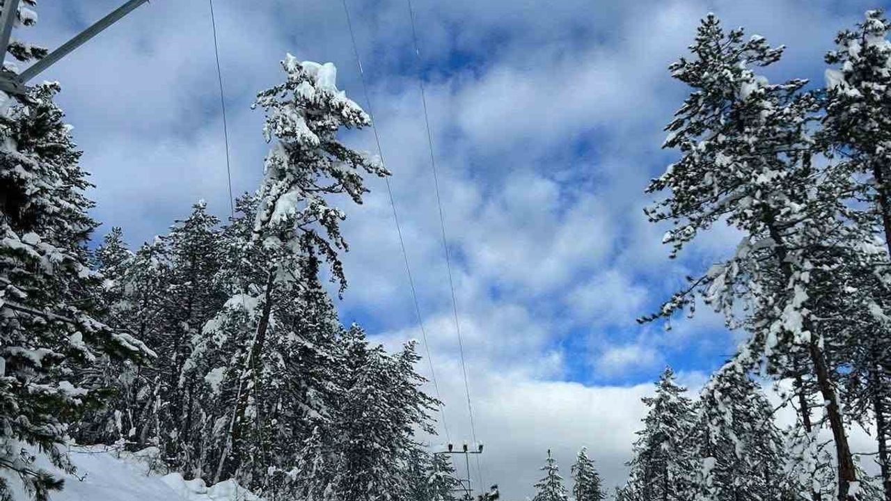 Karabük'te 278 köy yolundan 149'u ulaşıma açıldı