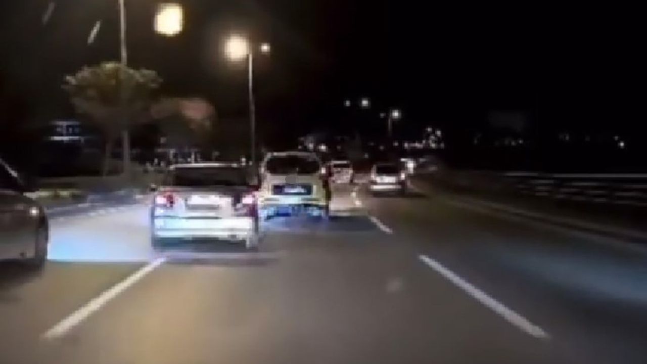 Karabük’te makas atan otomobilin çarpması sonucu 3 kişi yaralandı; araç içi kamera görüntüleri ortaya çıktı