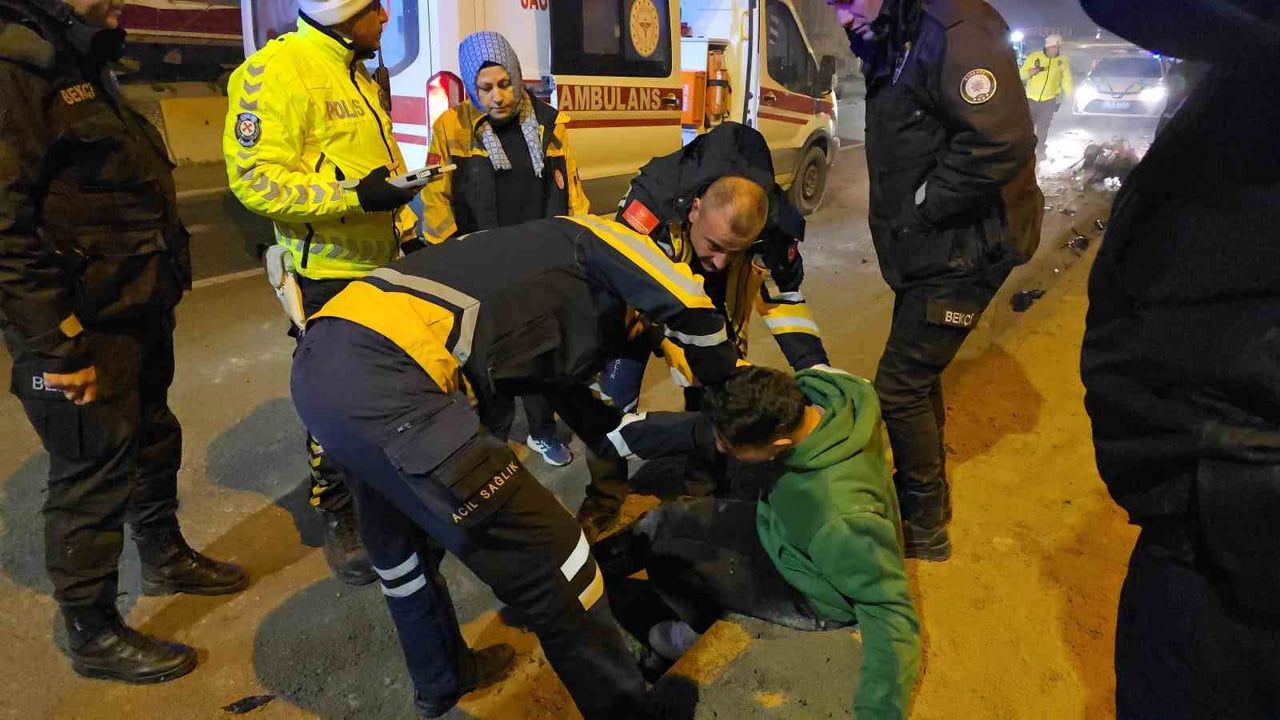 Karabük'te polisten kaçan ehliyetsiz sürücü kaza sonrası yakalandı