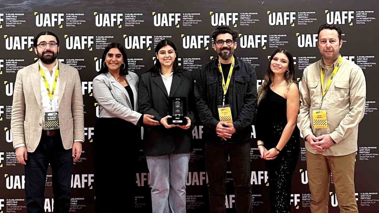 Karabük Üniversitesi öğrencilerinin 'Gün Hep Gece' belgeseli UAFF’te ödüle layık görüldü