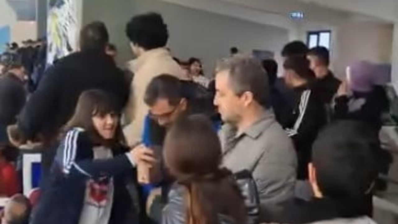 Karacabey Belediyespor - Fenerbahçe maçında saha olayları sonrası Karacabey 3-0 galip