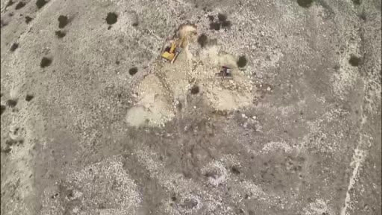 Karaman’da ekskavatörle kaçak tarihi eser kazısına operasyon: 14 gözaltı