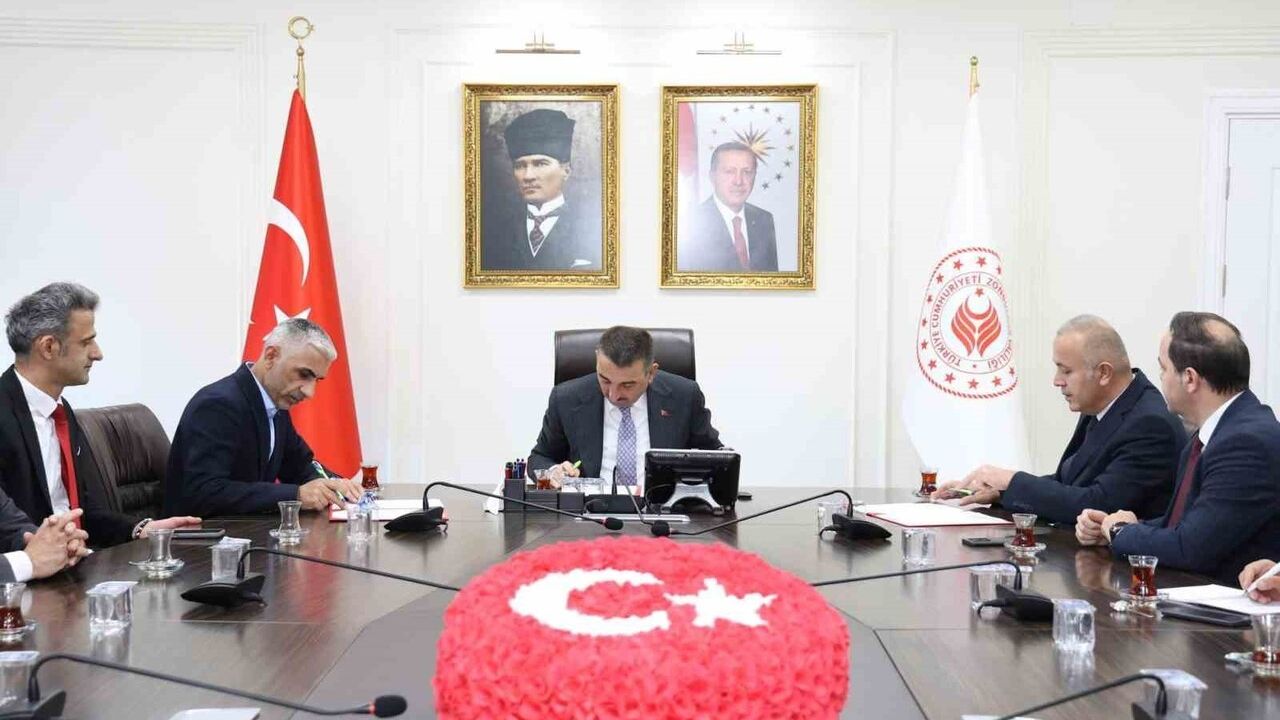 Karapınar Beldesi'ne Modern Anaokulu İçin Protokol İmzalandı