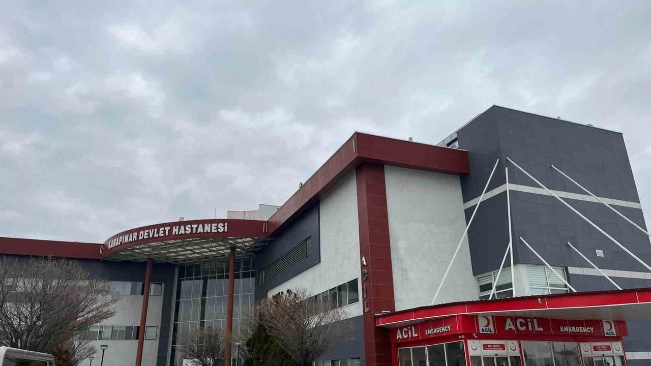 Karapınar'da tır ile iki otomobilin karıştığı zincirleme kaza: 1 yaralı