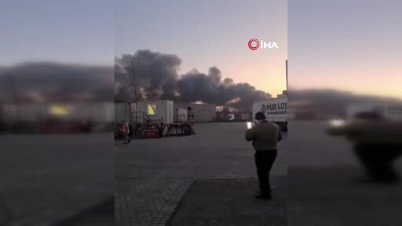 Karasu'dan hareket eden CENK T feribotu Chornomorsk Limanı'nda balistik füze ile vuruldu