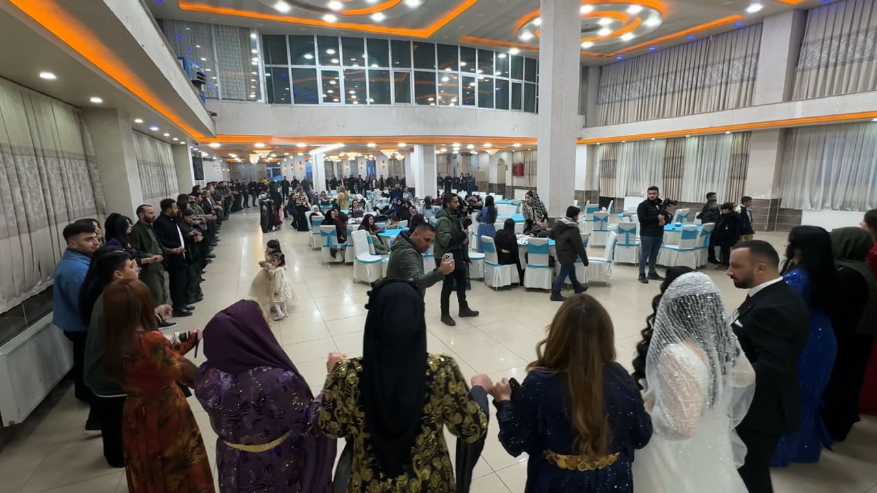 Kargo Şubesinde Tanışan Kırgız Gelin Aidana ile Yüksekovalı Halim'in Evliliği