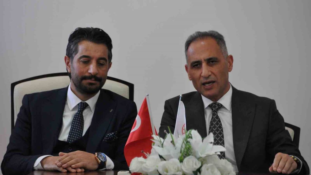 Kars Damızlık Sığır Yetiştiricileri Birliği'ne Birinci Derece Tarımsal Örgüt Belgesi