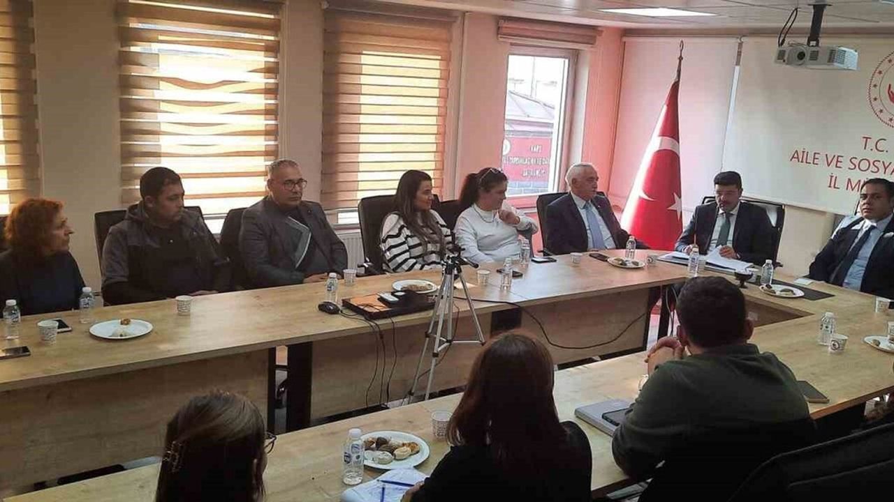 Kars Korumaya Muhtaç Çocuklar Derneği Genel Kurulu: Nihat Nebioğlu Yeniden Başkan Seçildi