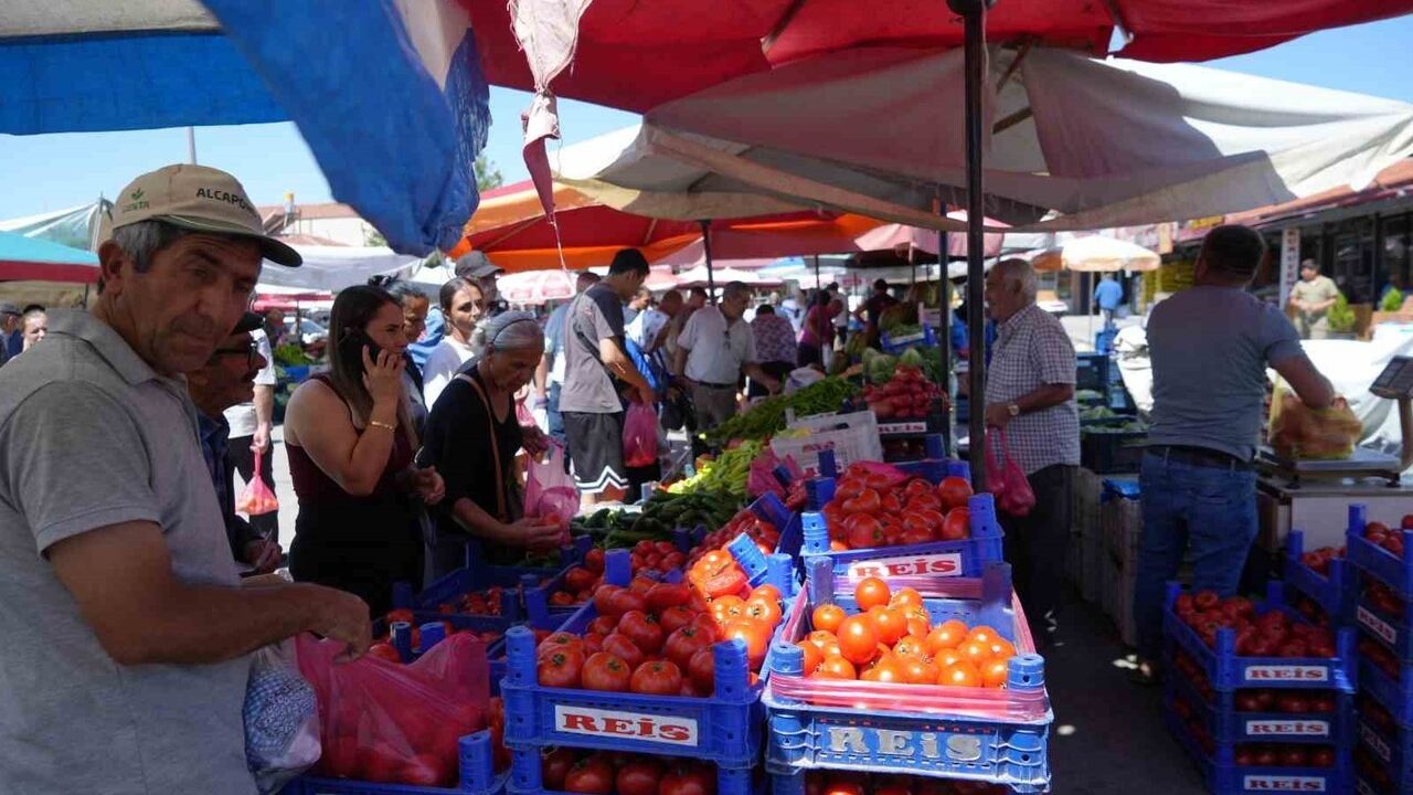 Kasım 2025: TÜFE yıllık %31,07, aylık %0,87 artış gösterdi