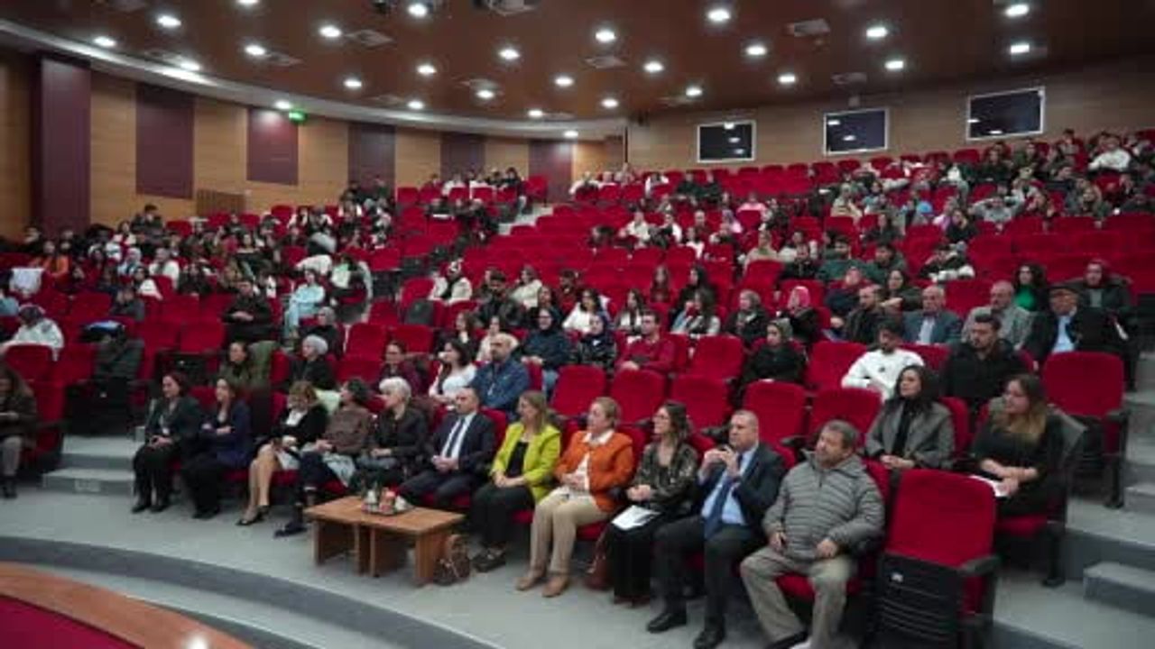 Kastamonu Üniversitesi'nde 'Sağlık Turizmi ve Kapsayıcı Sağlık Yaklaşımları' Sempozyumu