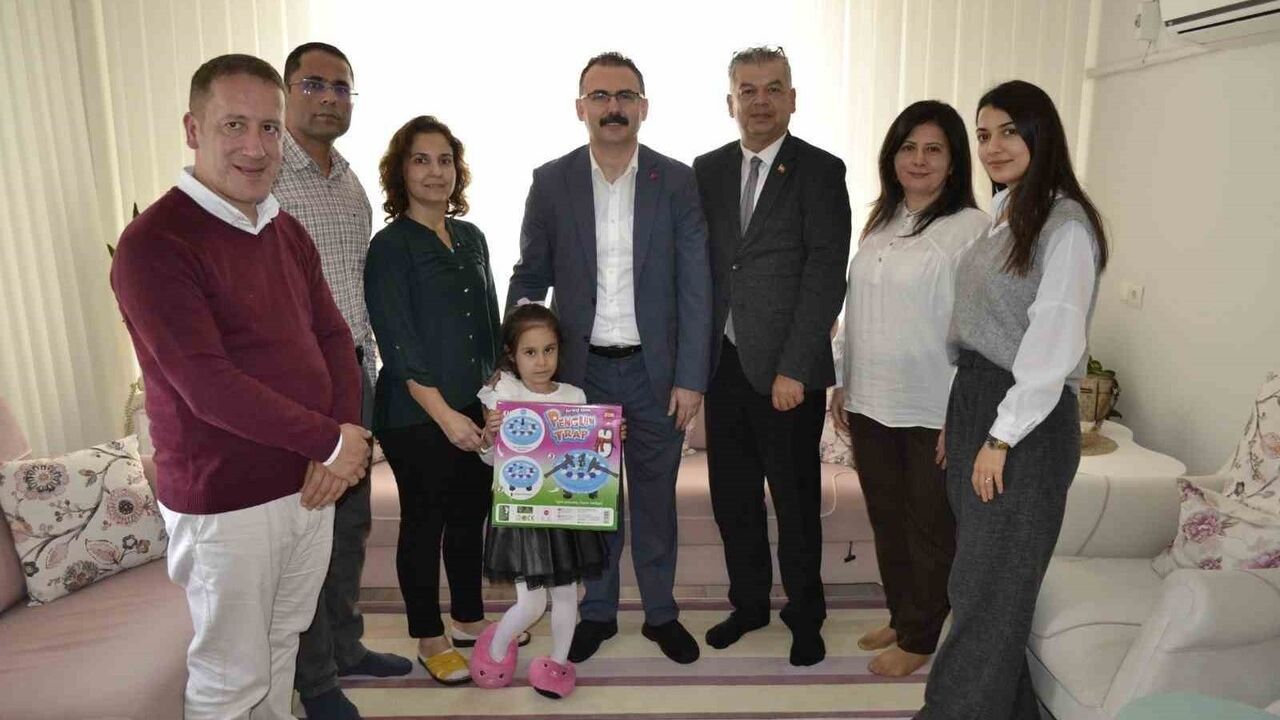 Kaymakam Ali Ekber Ateş, 'Misafirim Kaymakamım' Projesi Kapsamında Öğrenci Evlerini Ziyaret Etti