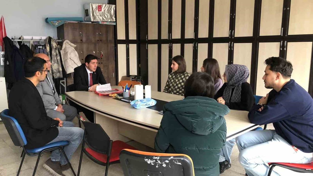 Kaymakam Fatih Erdoğan, Cennetabat ve Koçkıran köy okullarını ziyaret etti