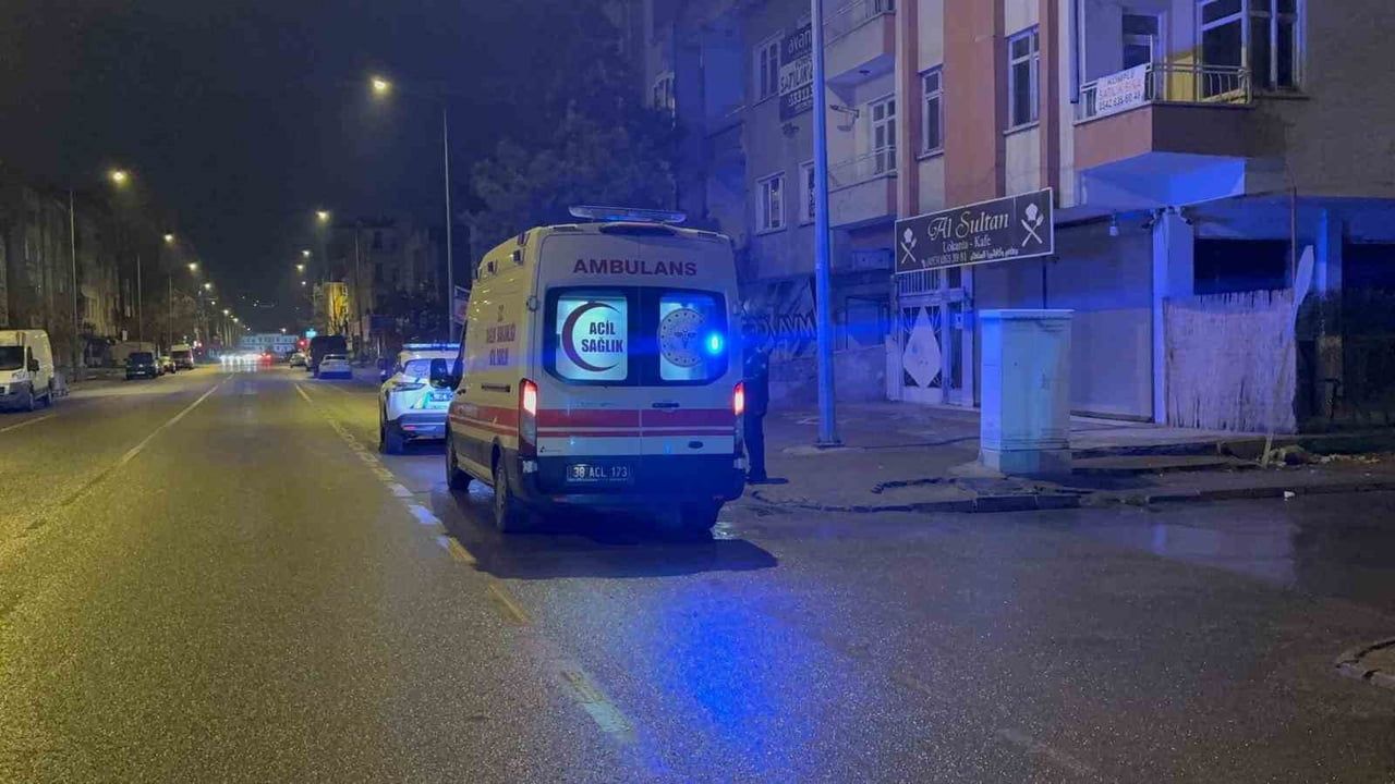 Kayseri’de adres sorma tartışması: 14 yaşındaki çocuk bıçaklandı, 2 şüpheli gözaltında