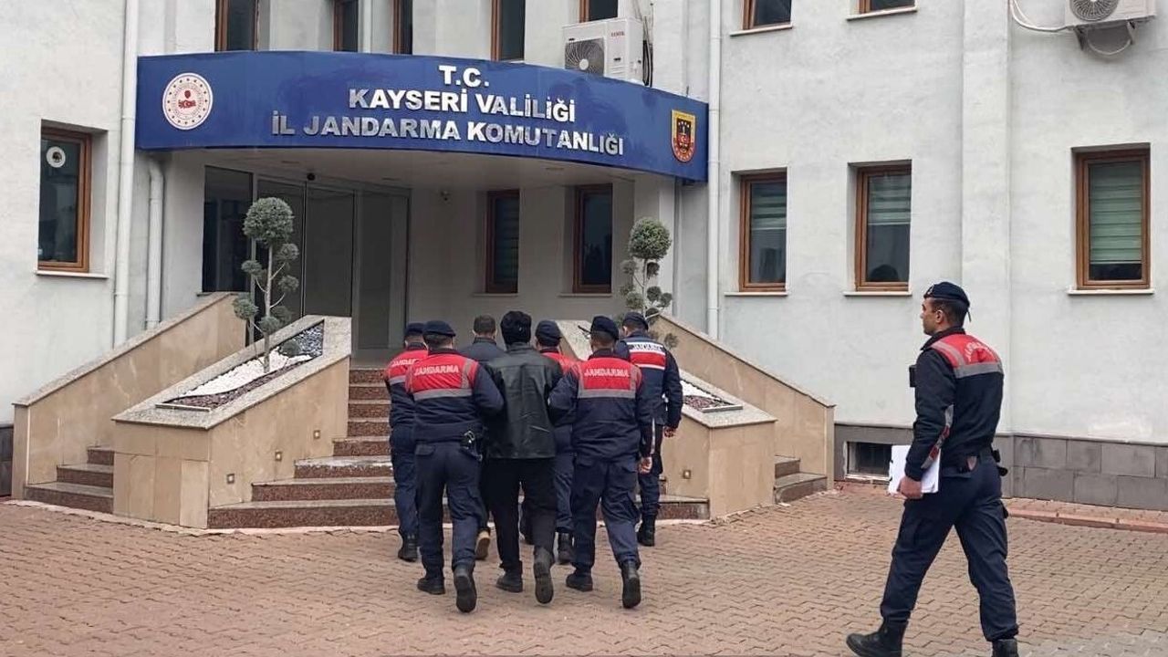 Kayseri'de Jandarma DEAŞ Operasyonu — 2 Şüpheli Gözaltında