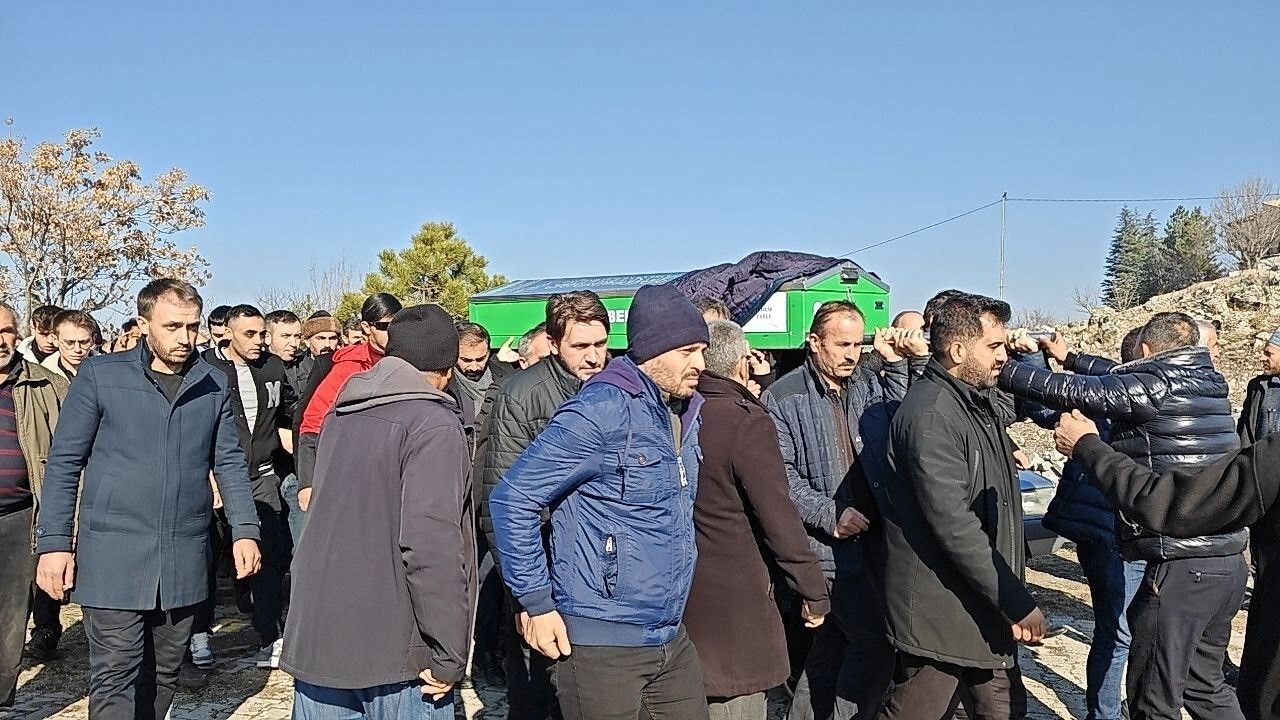 Kayseri'de koyun otlatma tartışmasında vurulan Ethem T. toprağa verildi