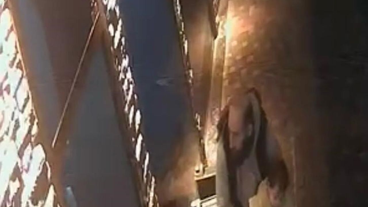 Kayseri'de nakliyeci Ferhat Sarıca, boğazına şeker kaçan çocuğu Heimlich manevrasıyla kurtardı