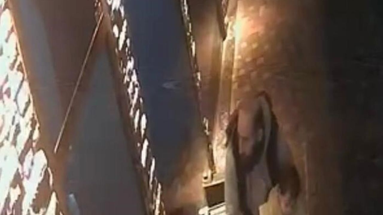 Kayseri'de Nakliyeci, Sosyal Medyadan Öğrendiği Heimlich Manevrasıyla Bebeğin Hayatını Kurtardı