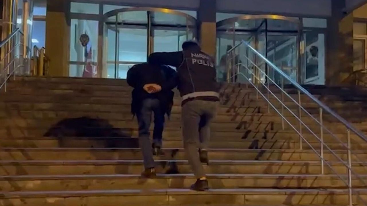 Kayseri'de 'uyuşturucu madde ticareti' suçundan 14 yıl 25 gün kesinleşmiş hapis cezası bulunan kişi yakalandı