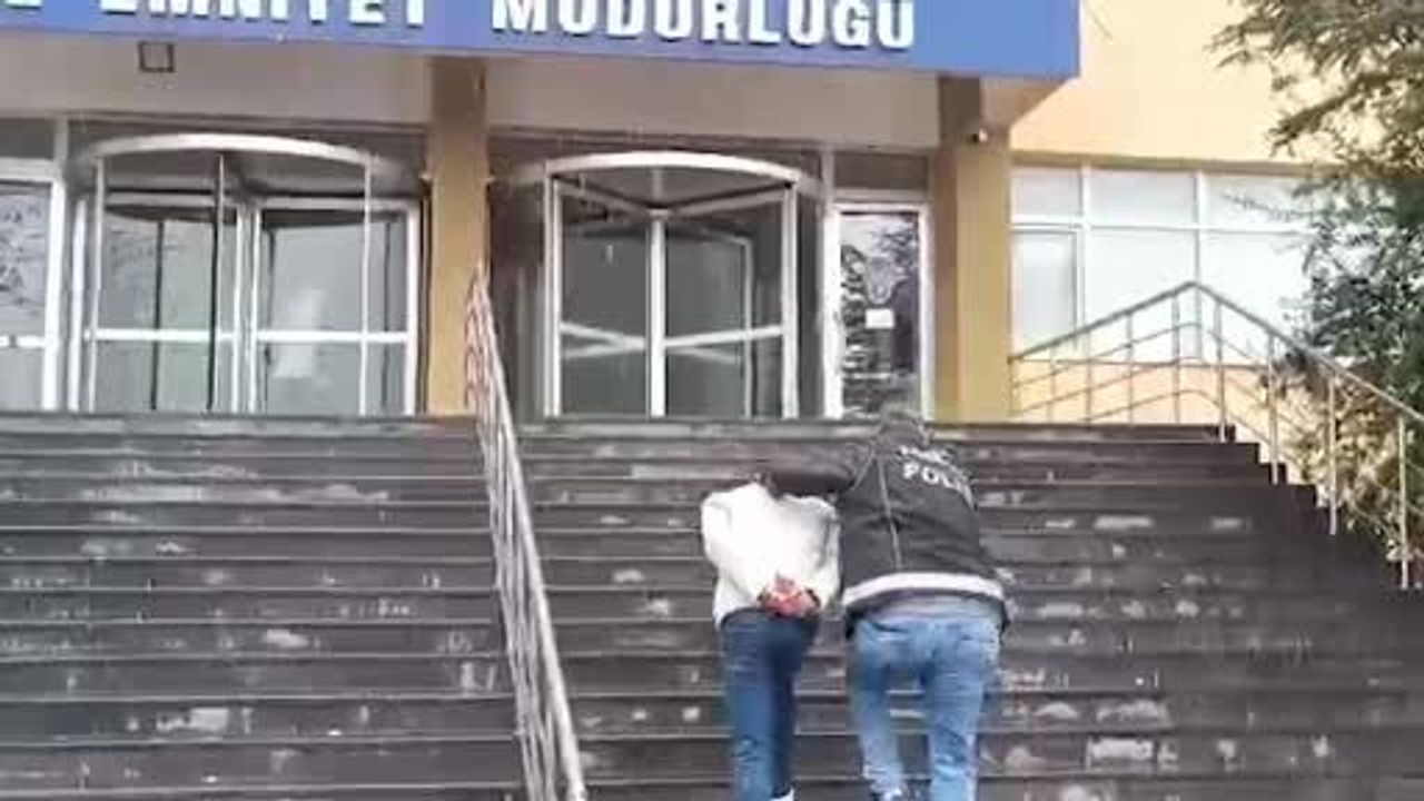 Kayseri’de ‘uyuşturucu madde ticareti’ suçundan kesinleşmiş hapisle aranan iki kişi yakalandı