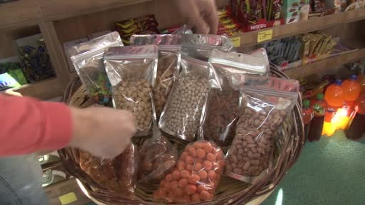 Kayseri'de yılbaşı için 4 kiloluk kuruyemiş karışımı 1.250 TL'ye satışta