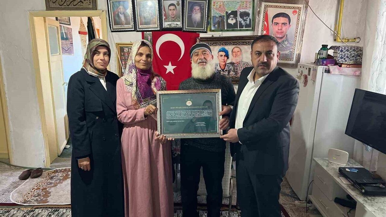 Kayseri saldırısında şehit düşen Kırşehirli askerler 9. yılında mezarları başında anıldı