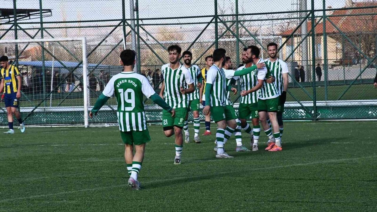 Kayseri Şekerspor uzatmada Hacılar Erciyesspor’u 3-2 yenerek liderliğini sürdürdü