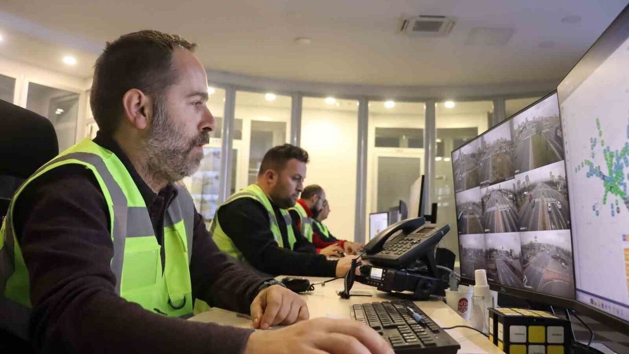 Kayseri trafiği 370 kamera ve 24/7 Trafik Kontrol Merkeziyle yönetiliyor