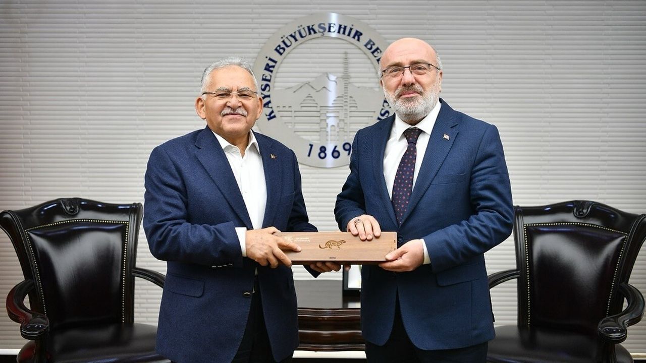 Kayseri Üniversitesi'nden gastronomi teşekkürü: Büyükkılıç’a teşekkür plaketi