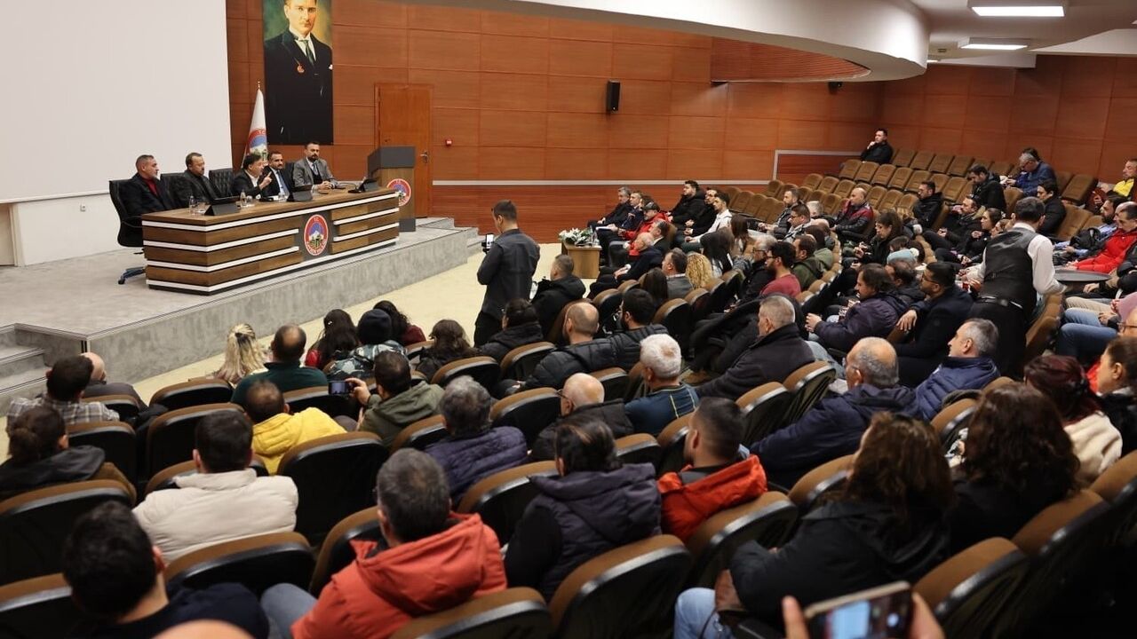 Kayseri Valisi Gökmen Çiçek, Nevşehir Rehberleriyle Turizmi Görüştü