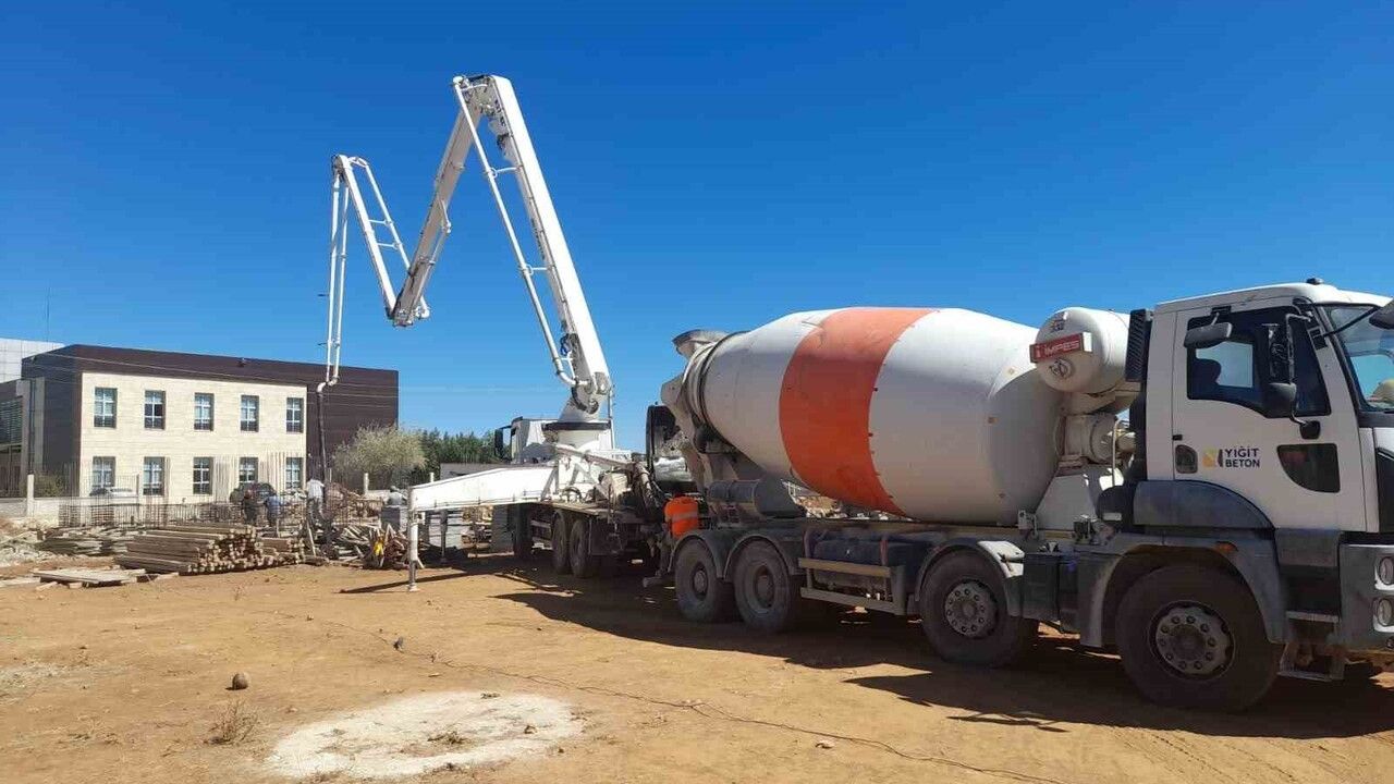 Kayserili müteahhit, Antalya'daki 20 milyon TL'lik villa satışında dolandırıldığını iddia etti