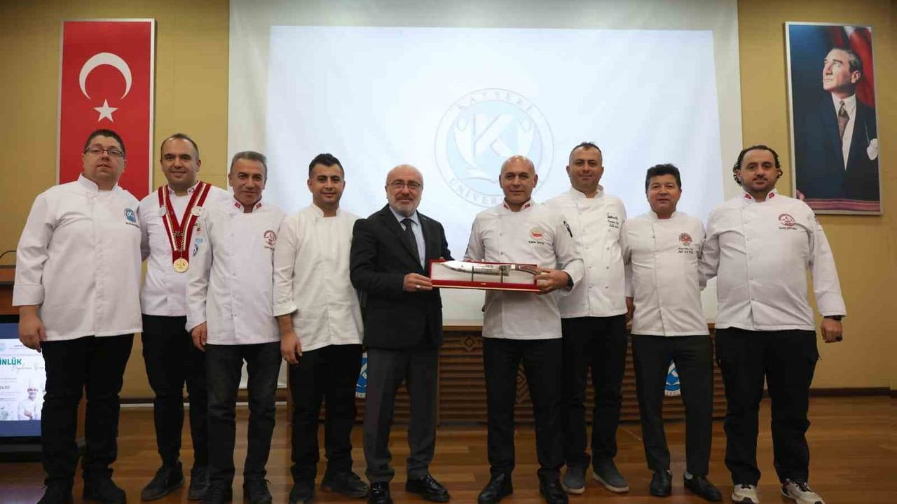 KAYÜ'de Gastronomi ve Aşçılık Öğrencilerine Önlük Giydirme Töreni