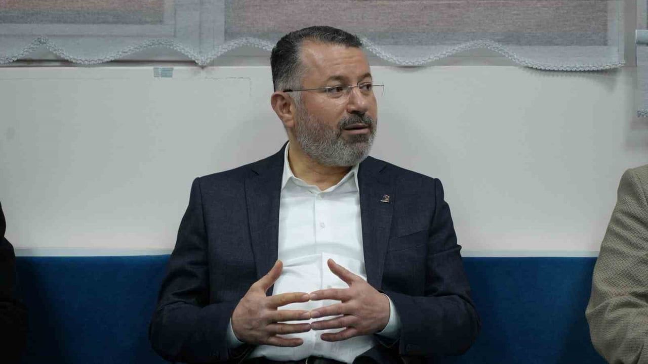 KBÜ Rektörü Prof. Dr. Fatih Kırışık, İlahiyat Fakültesi Arapça Hazırlık Öğrencileriyle Buluştu