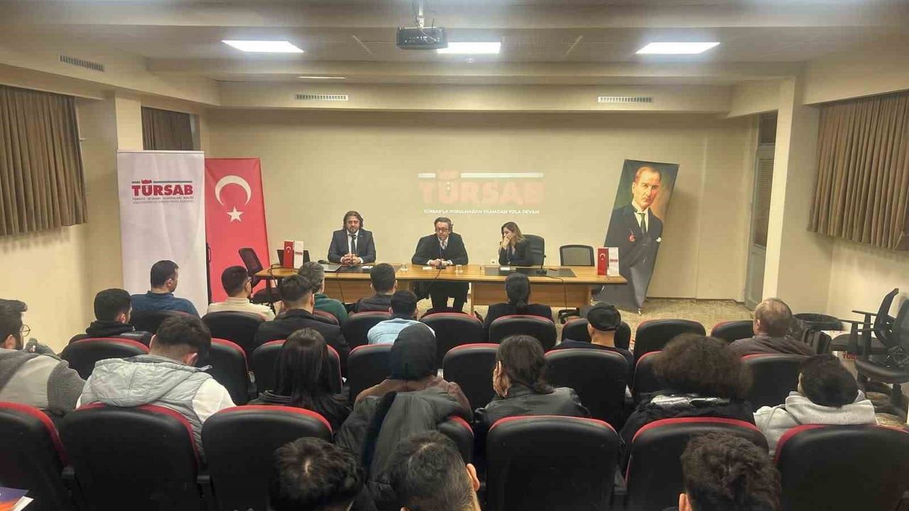 KBÜ ve TÜRSAB paneli: Turizm taşımacılığında eğitim, staj ve istihdam değerlendirmesi