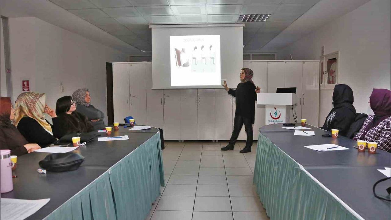 Keçiören’de çocuk gelişim merkezi eğitimcilerine kapsamlı mesleki eğitim programı