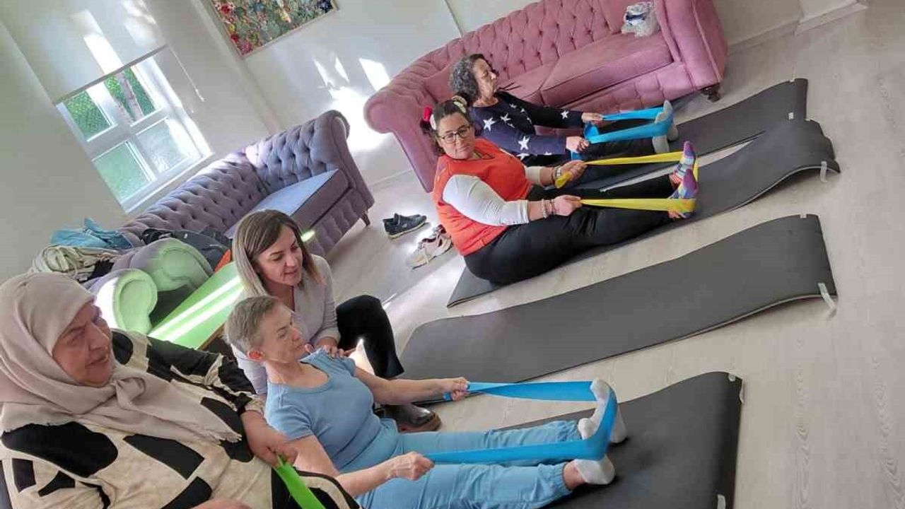 Kemer'de Mola Evi yetişkin engelli bireylere çarşamba günleri hizmet veriyor