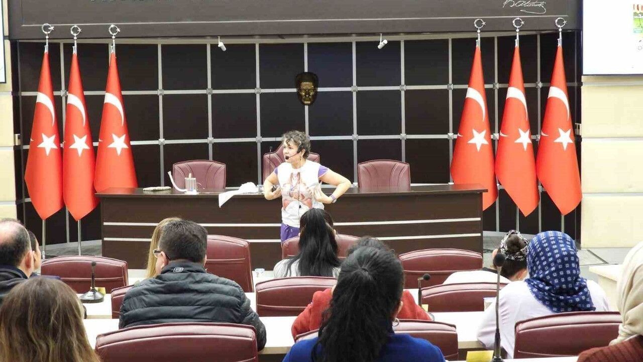 Kepez Belediyesi personeline 'Nefesine Sahip Çık' başlıklı solunum sağlığı eğitimi verildi