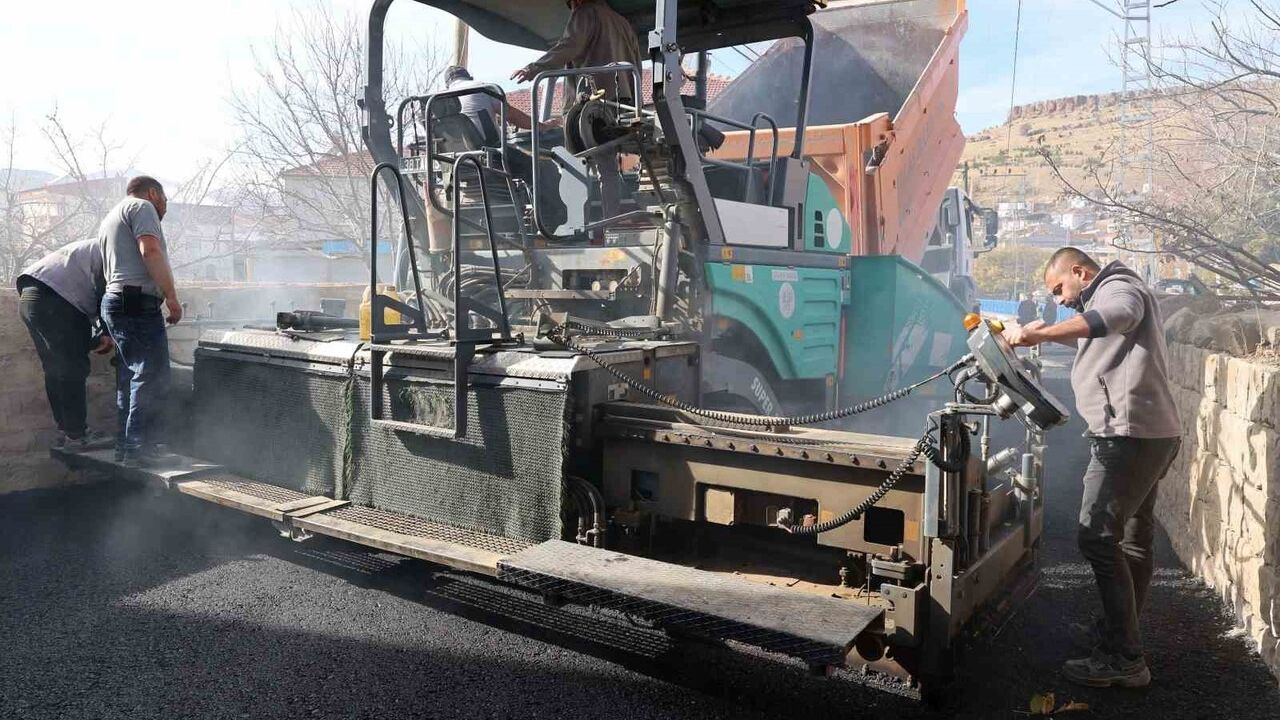 Kepez Mahallesi'nde Konforlu Ulaşım İçin 1.040 Ton Asfalt Serildi