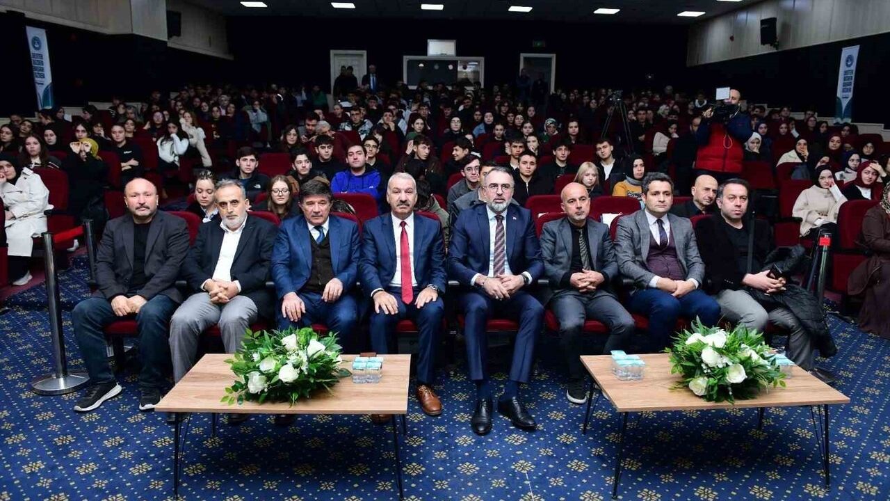 Kestel Belediyesi eğitim seferberliği: Üniversite hazırlık setleri ve kapsamlı öğrenci desteği