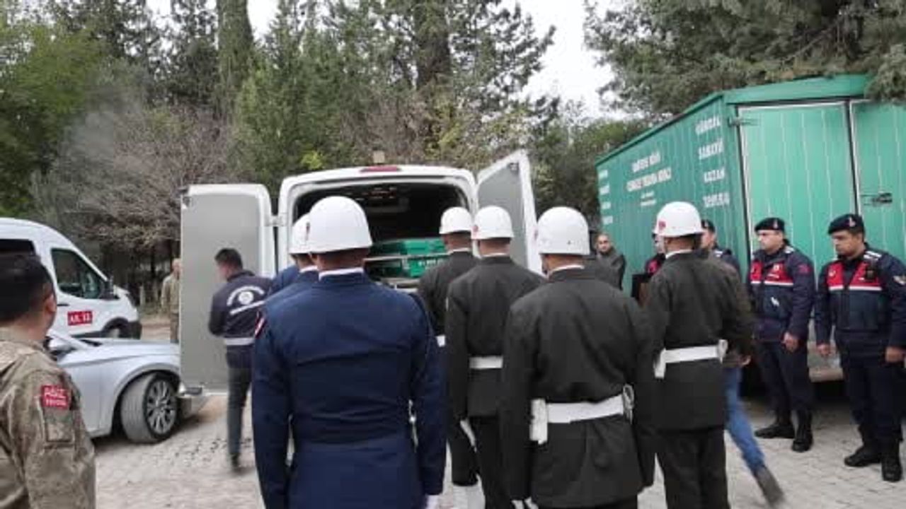 Kıbrıs Gazisi Ramazan Kula, Kozan'da Askeri Törenle Uğurlandı