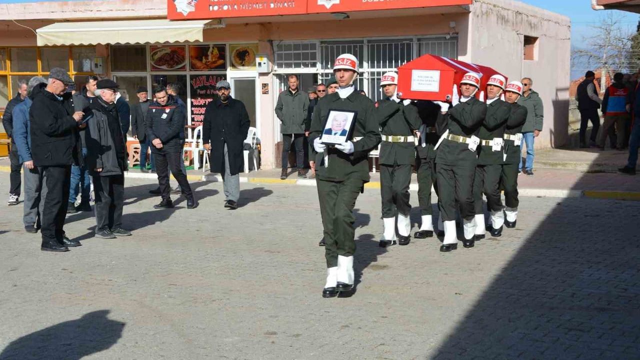 Kıbrıs Gazisi Refik Şarlak, Korkuteli Bozova'da Askeri Törenle Uğurlandı